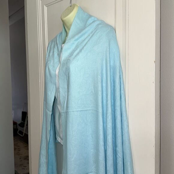 Light blue large shawl/wrap with fringe hem - Picture 2 of 6